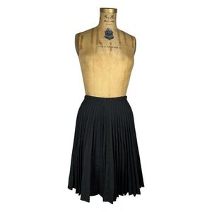 Vintage Requirements Black Pleated Skirt with Elastic Waist
